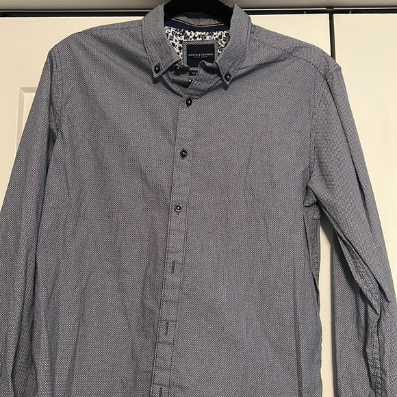 Denim & Flower navy & white pattern button down shirt, Size M - Picture 2 of 8